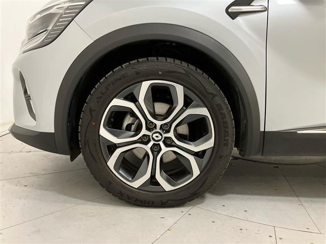 RENAULT Captur 1.6 E TECH Hybrid Techno Fast Track Auto