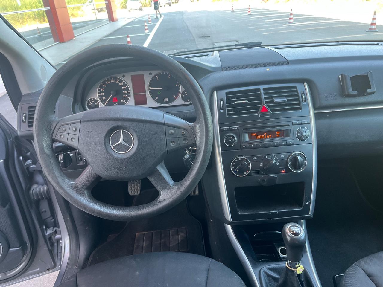 Mercedes-benz B 180 CDI PREMIUM 2011