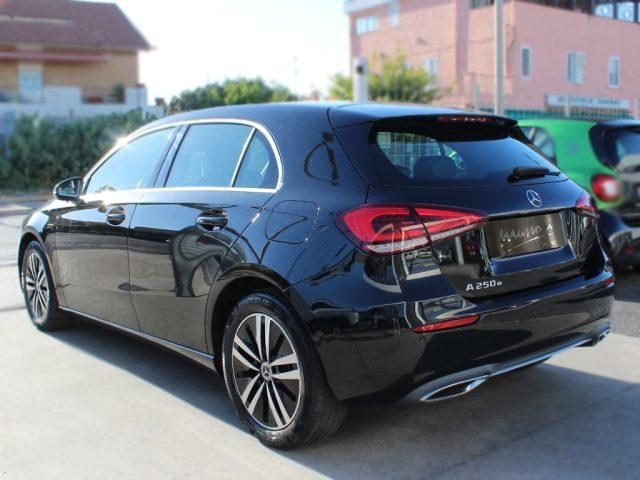 MERCEDES-BENZ A 250 e hybrid EQ Sport