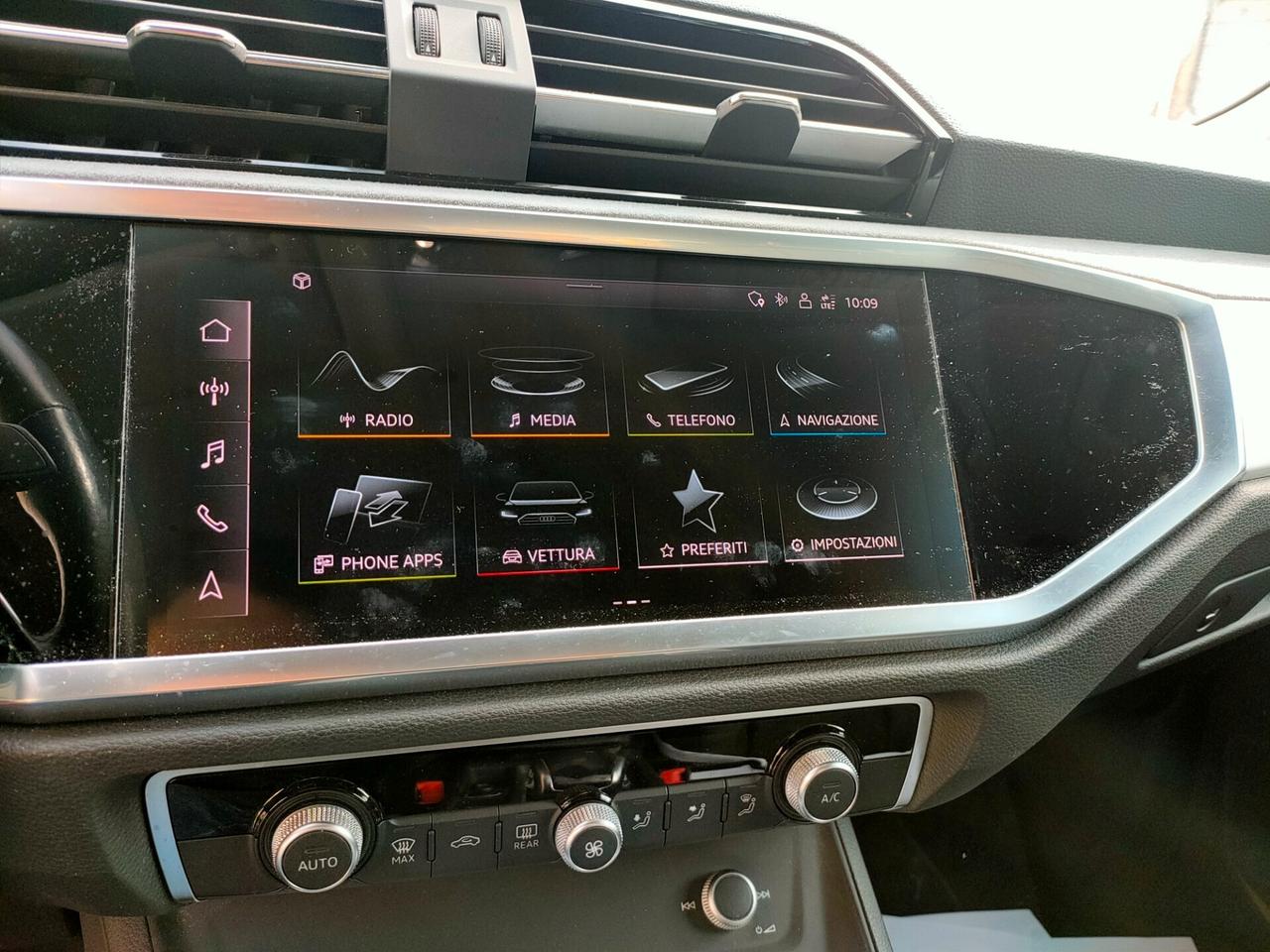 Audi Q3 35 TDI Business Advanced