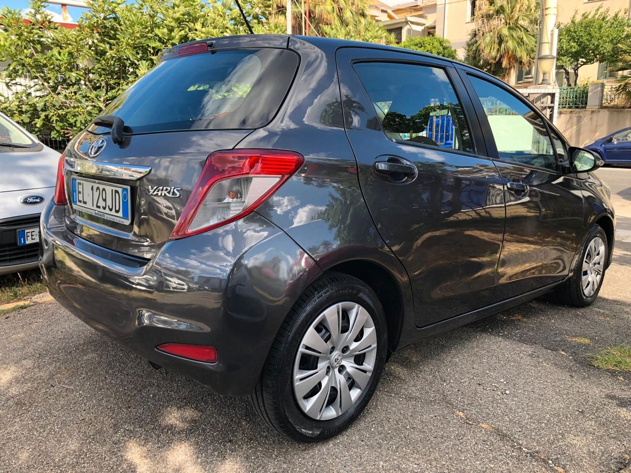 Toyota Yaris 1.0 5 porte Active