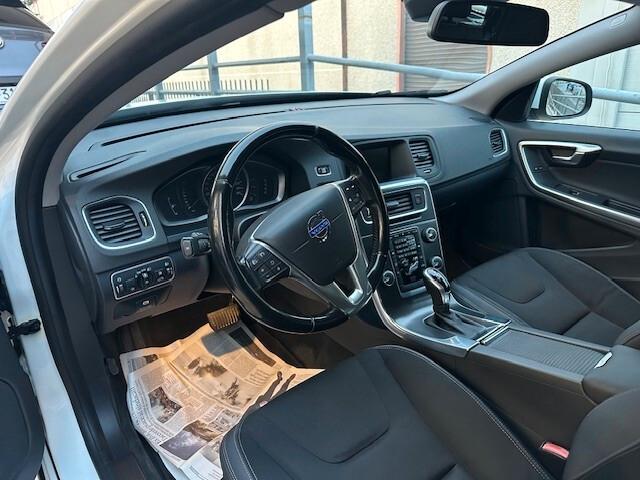 Volvo V60 D4 Kinetic 163cv