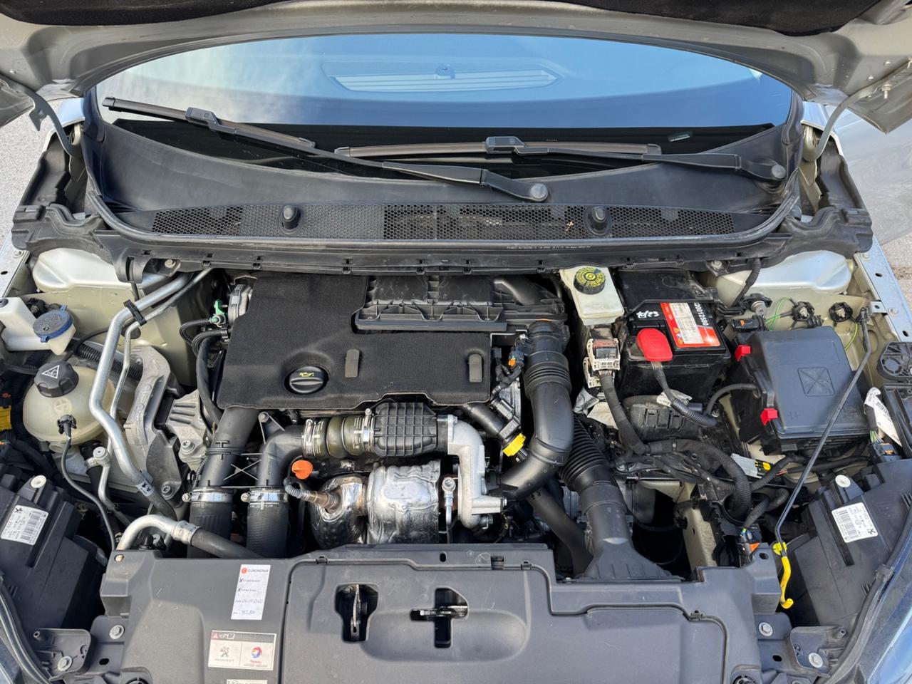 Peugeot 308 1.6 DIESEL 92CV 2015