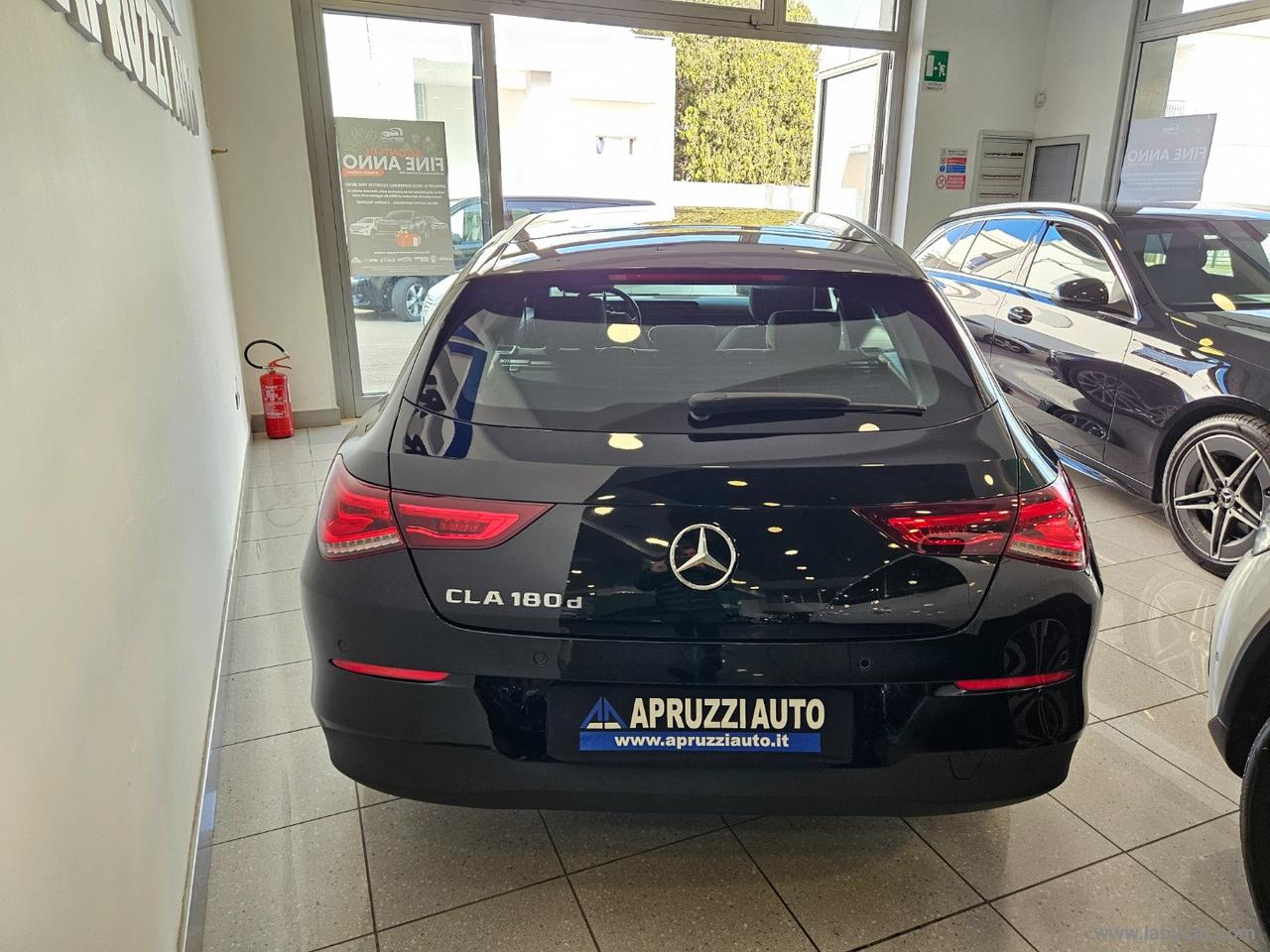 MERCEDES-BENZ CLA 180 d Shooting Brake Business