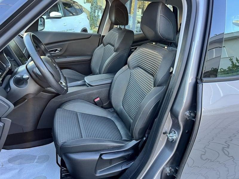 Renault Scénic Scénic TCe 140 CV FAP Intens