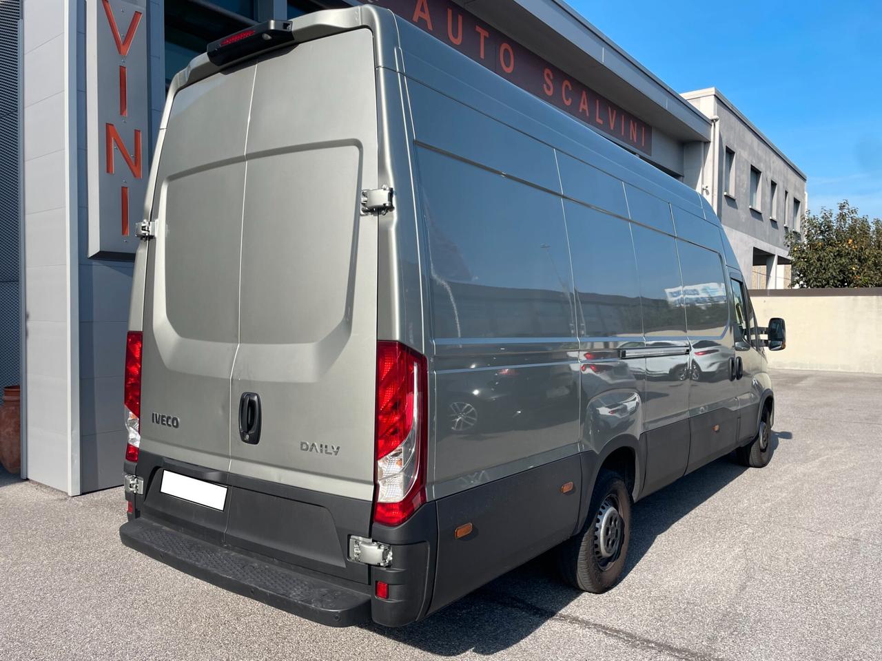 Iveco Daily 35 S18HV 3.0 HPT 175CV PLM-TA