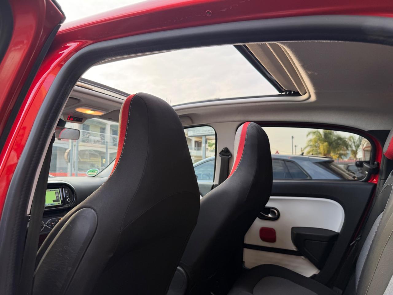 Renault Twingo TCe 90 CV EDC Intens CABRIO