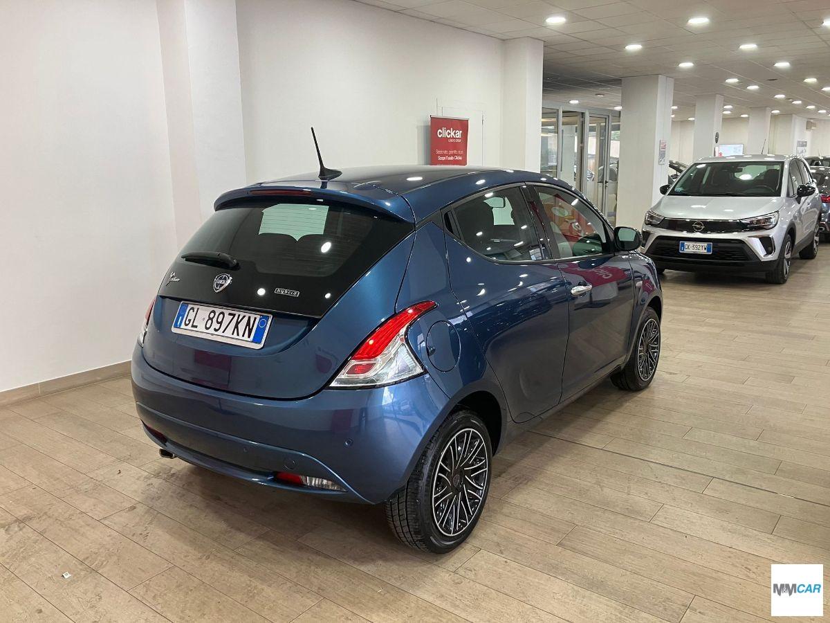 LANCIA - Ypsilon - 1.0 FireFly 5p.S&S Hybryd Gold