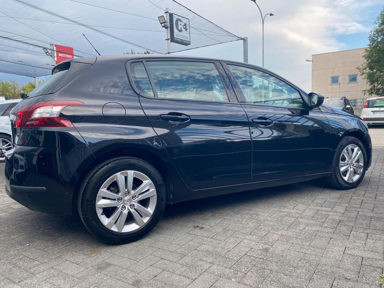 Peugeot 308 BlueHDi 120 S&S EAT6 Business