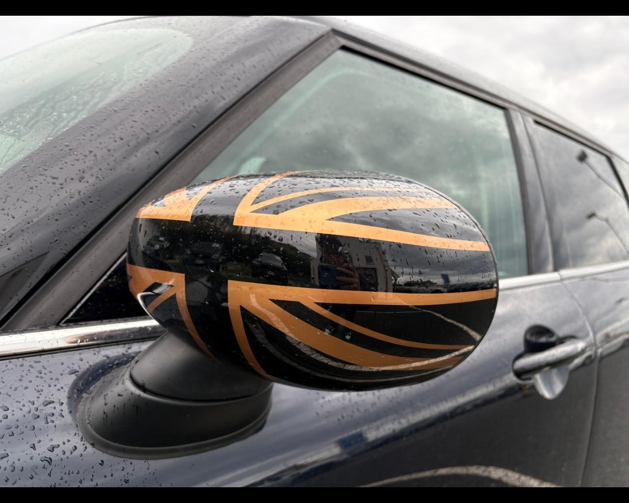 MINI Mini Clubman (F54) - Mini 1.5 Cooper Mayfair Edition Clubman