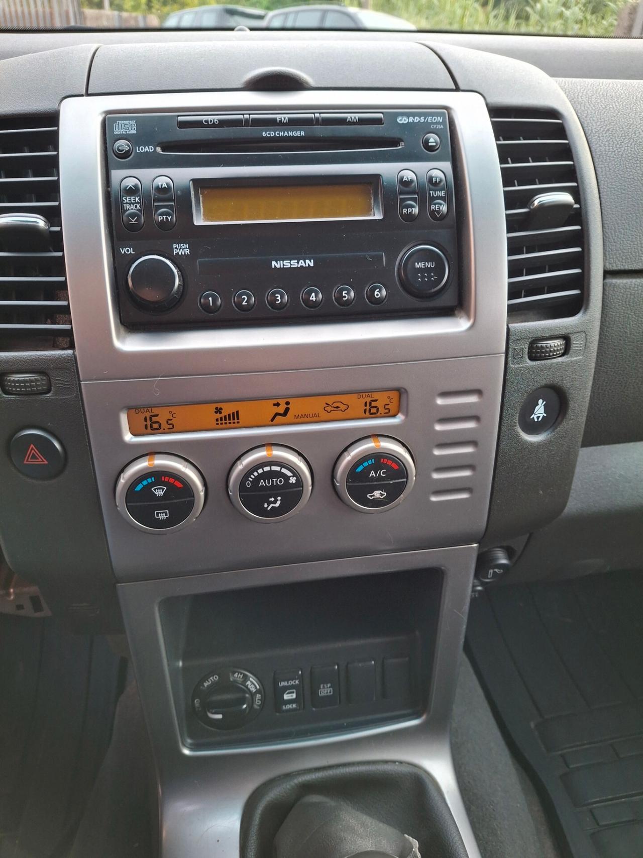Nissan Pathfinder 2.5 dCi LE