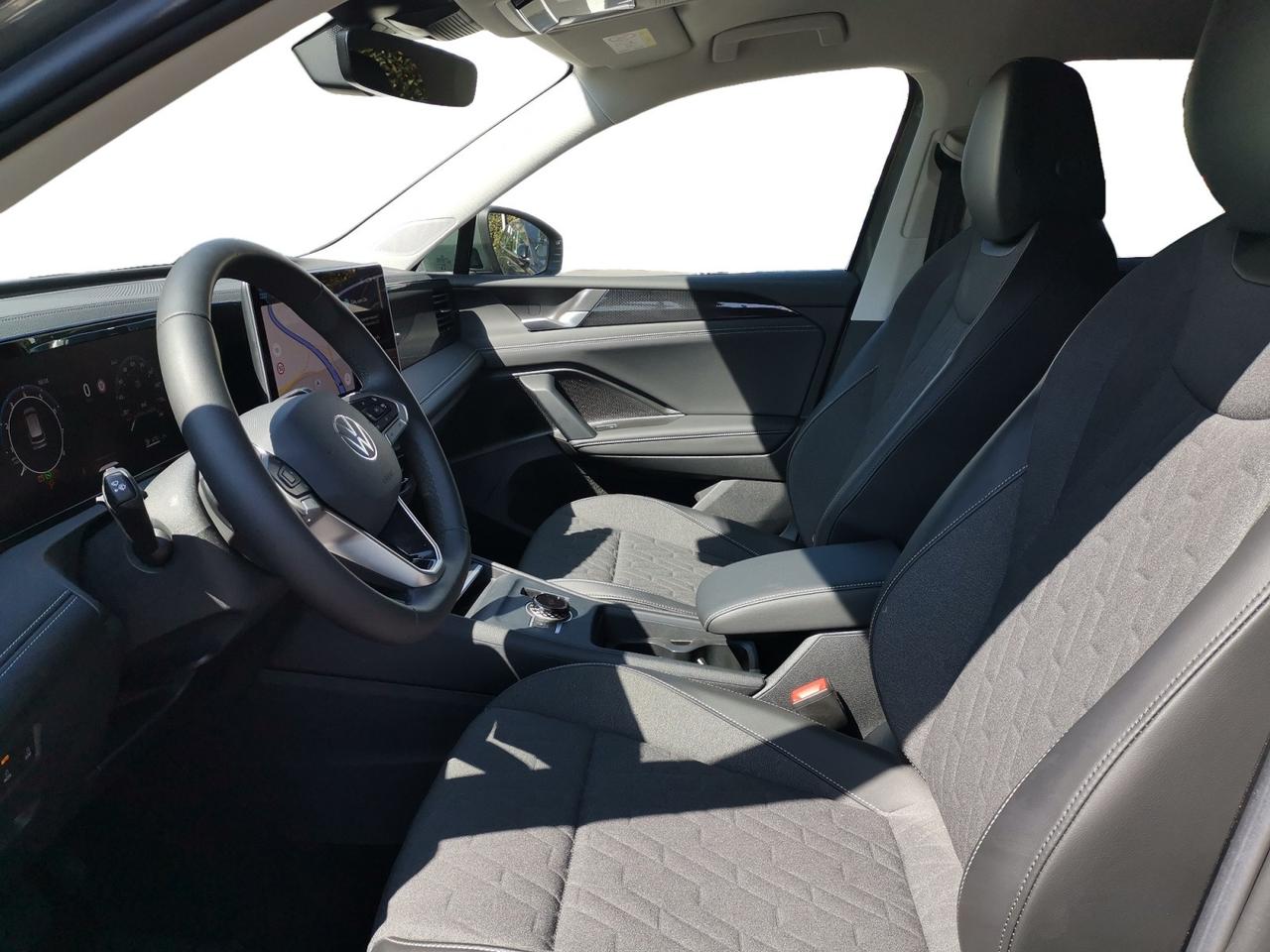 VOLKSWAGEN Tiguan III 2024 - Tiguan 1.5 etsi Edition Plus 150cv dsg