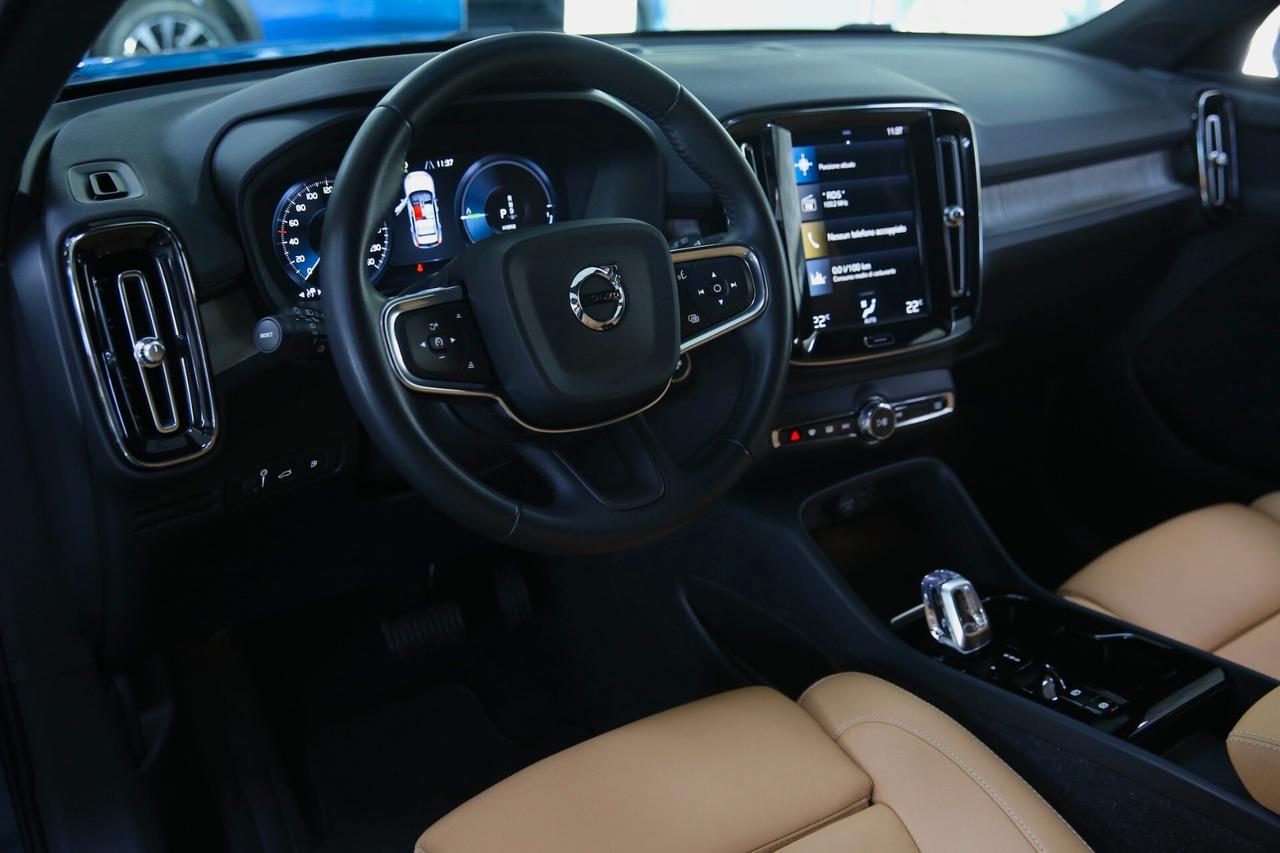 Volvo XC40 T5 Recharge Plug-in Hybrid Inscription auto