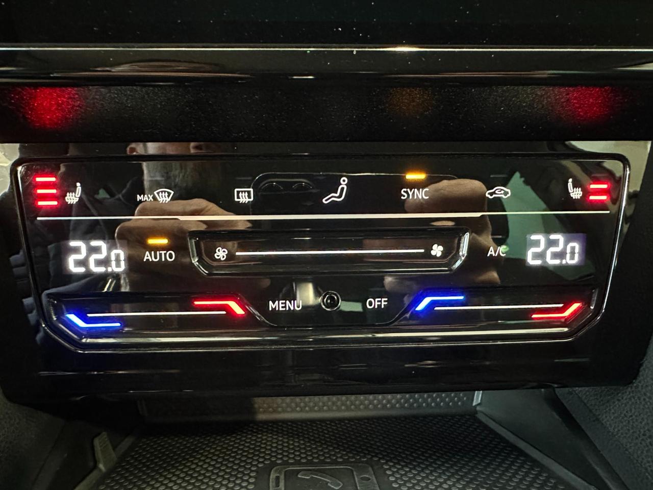 Volkswagen Passat Variant 2.0 tdi Executive 150cv DSG-Camera-Carplay-Keyless-IVA