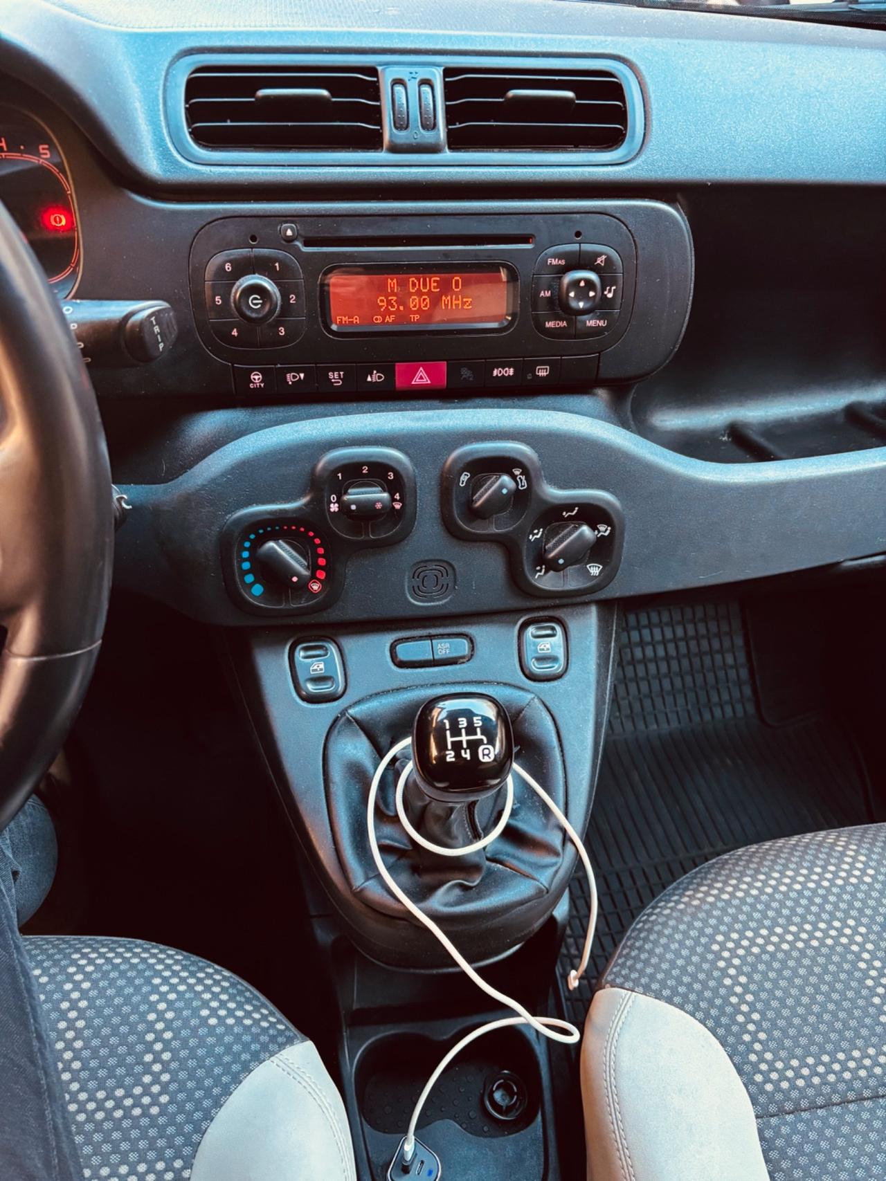 Fiat Panda 1.2 Lounge-euro 6-5 posti-94.000 km