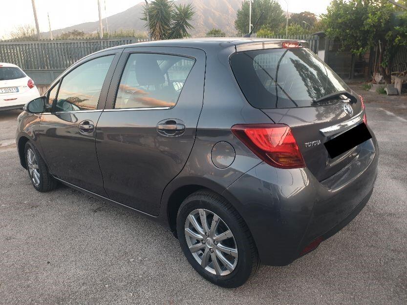 Toyota Yaris 1.0 5 porte Active