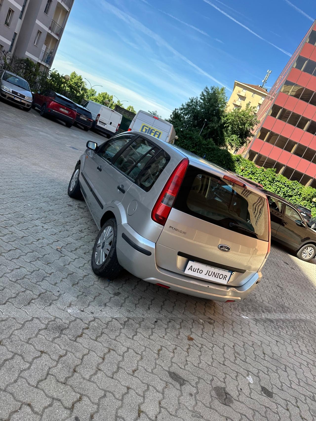 Ford Fusion 1.6 16V 5p. Plus