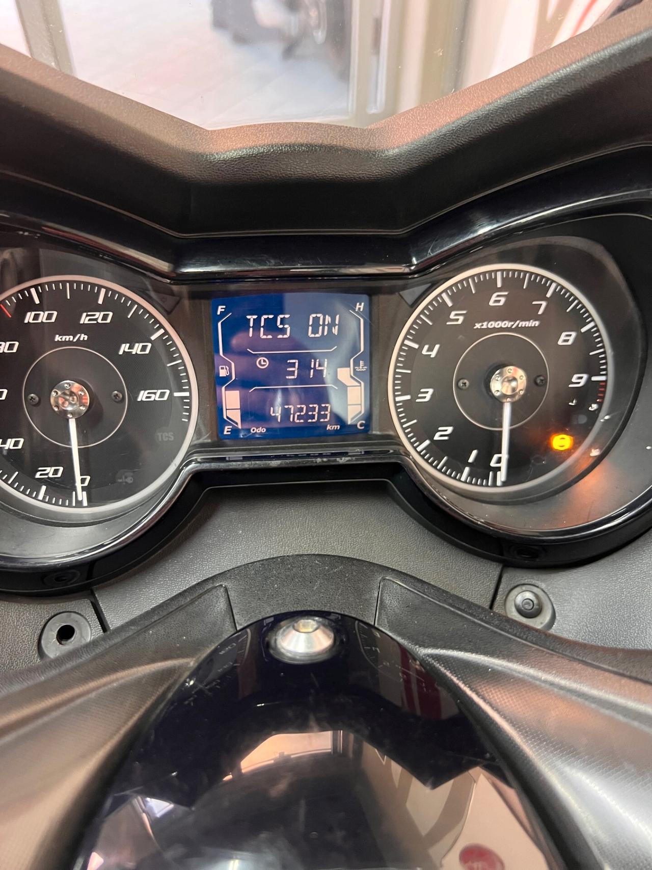 Yamaha X-Max 300 MBNM3 ICON GREY