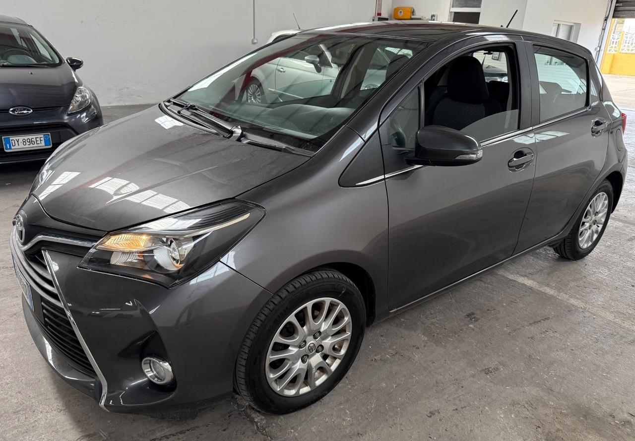 Toyota Yaris 1.3 5 porte Active - 2015