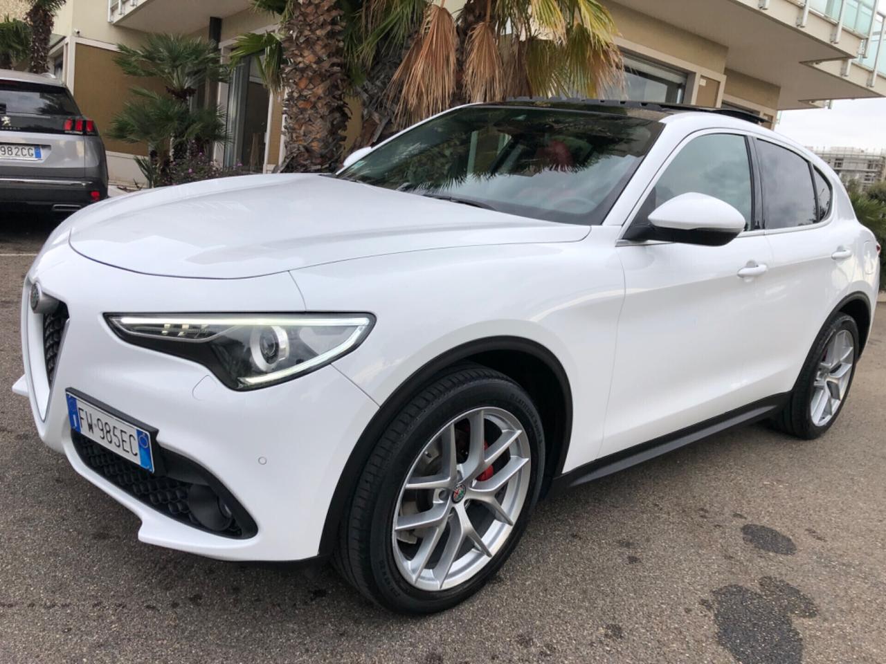 Alfa Romeo Stelvio 2.2 CV 210 Q4 LUSSO TETTO APRIBILE