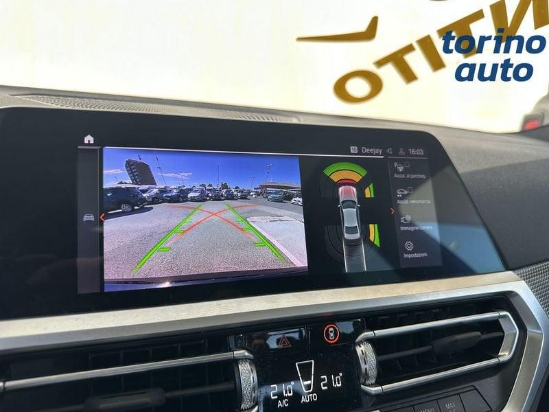 BMW Serie 3 318i MSport aut. + TETTUCCIO