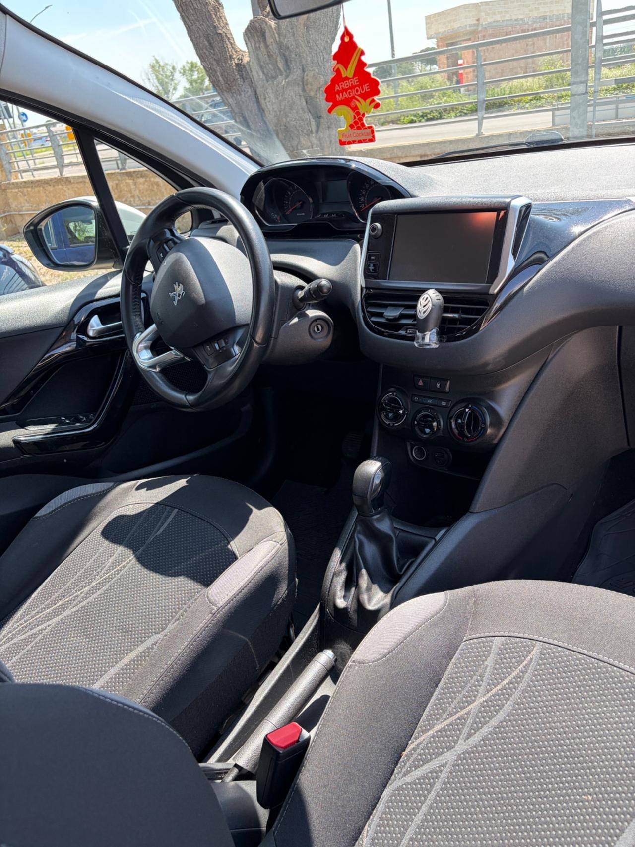 Peugeot 208 PureTech 68 5 porte Active km 130000 ufficiali