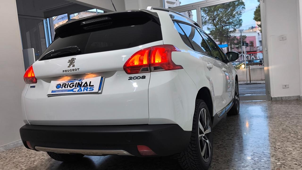 Peugeot 2008 BlueHDi 100 S&S Allure