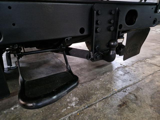 LAND ROVER Defender 110 2400 TD4 CV.122 AUTOVETTURA 7 POSTI