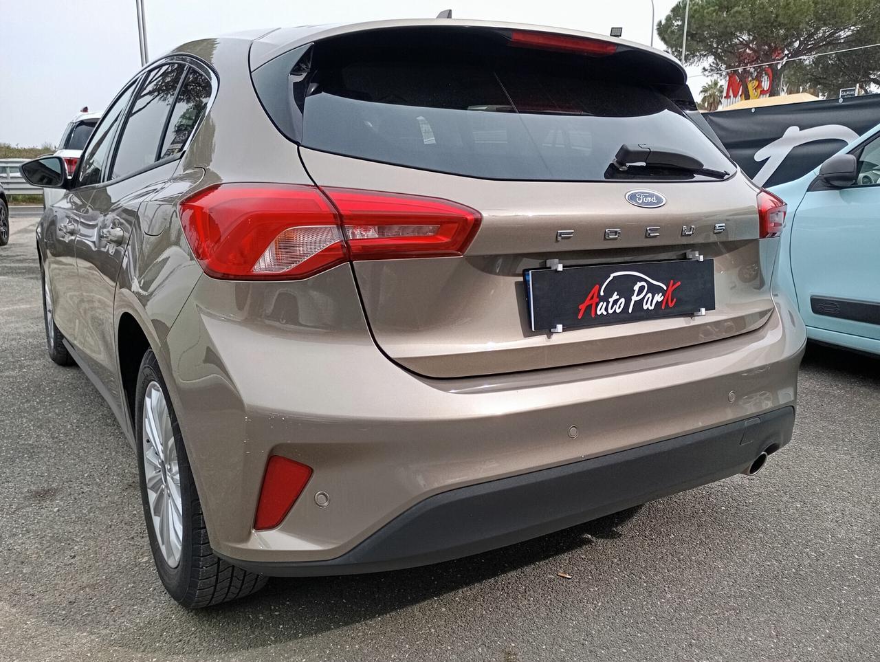 Ford Focus 5P 1.0 EcoBoost 125CV Titanium Aut.