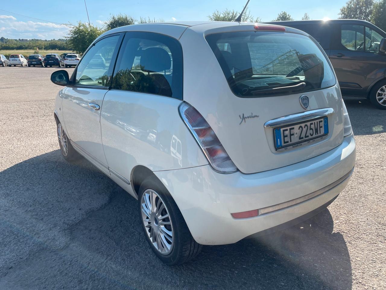 Lancia Ypsilon 1.3 MJT 75 CV Platinum