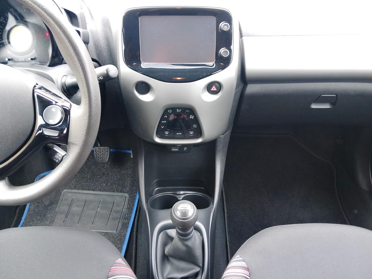 Citroen C1 PureTech 82 5 porte Shine