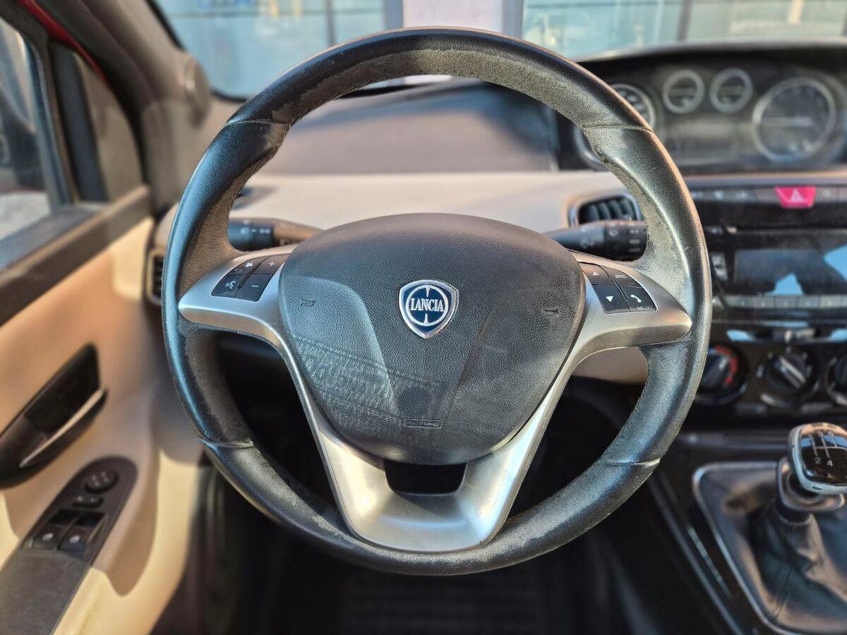 Lancia Ypsilon 1.2 8v Platinum 69cv E6