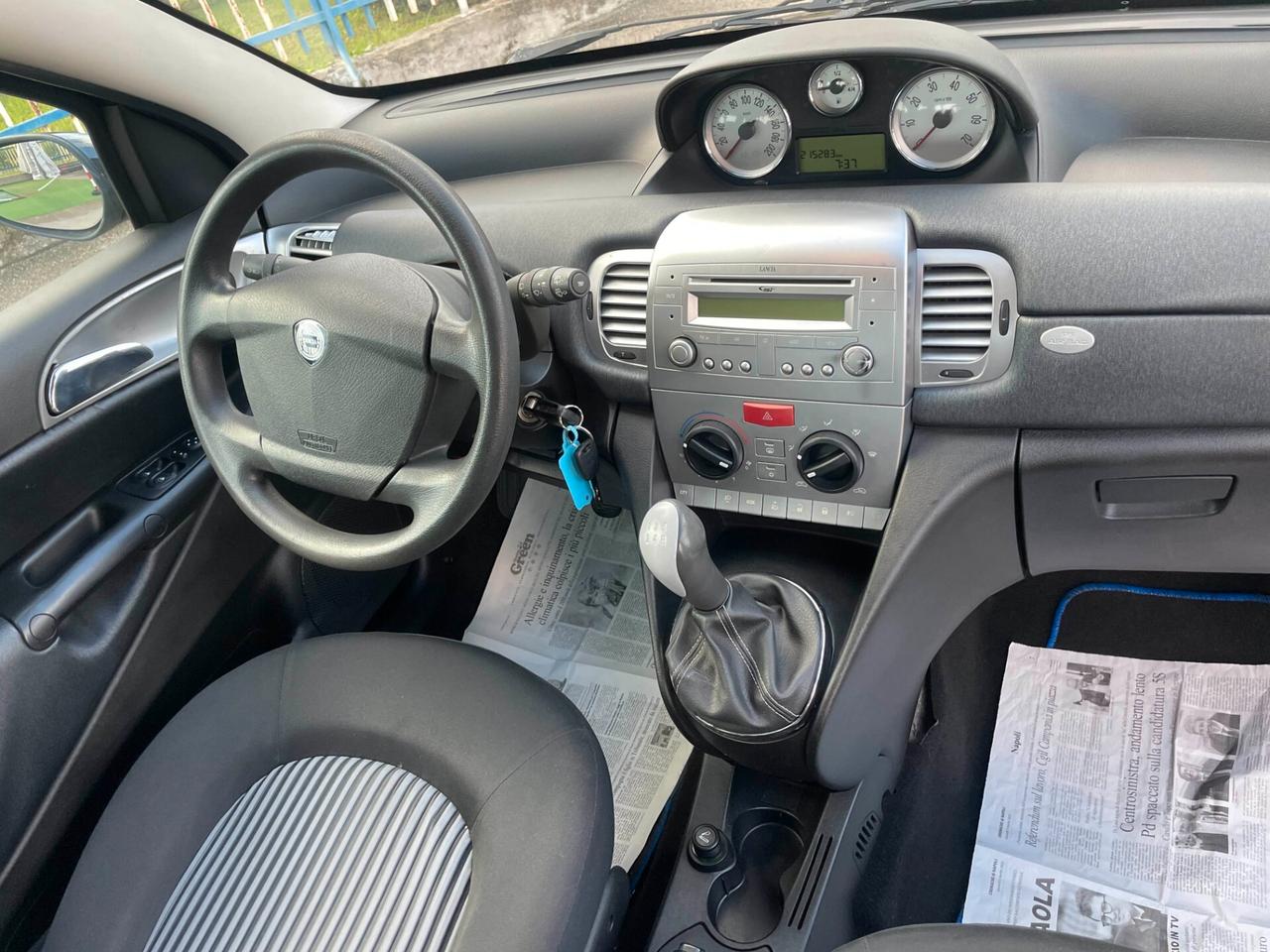 Lancia Ypsilon 1.3 MJT 75 CV Oro Giallo