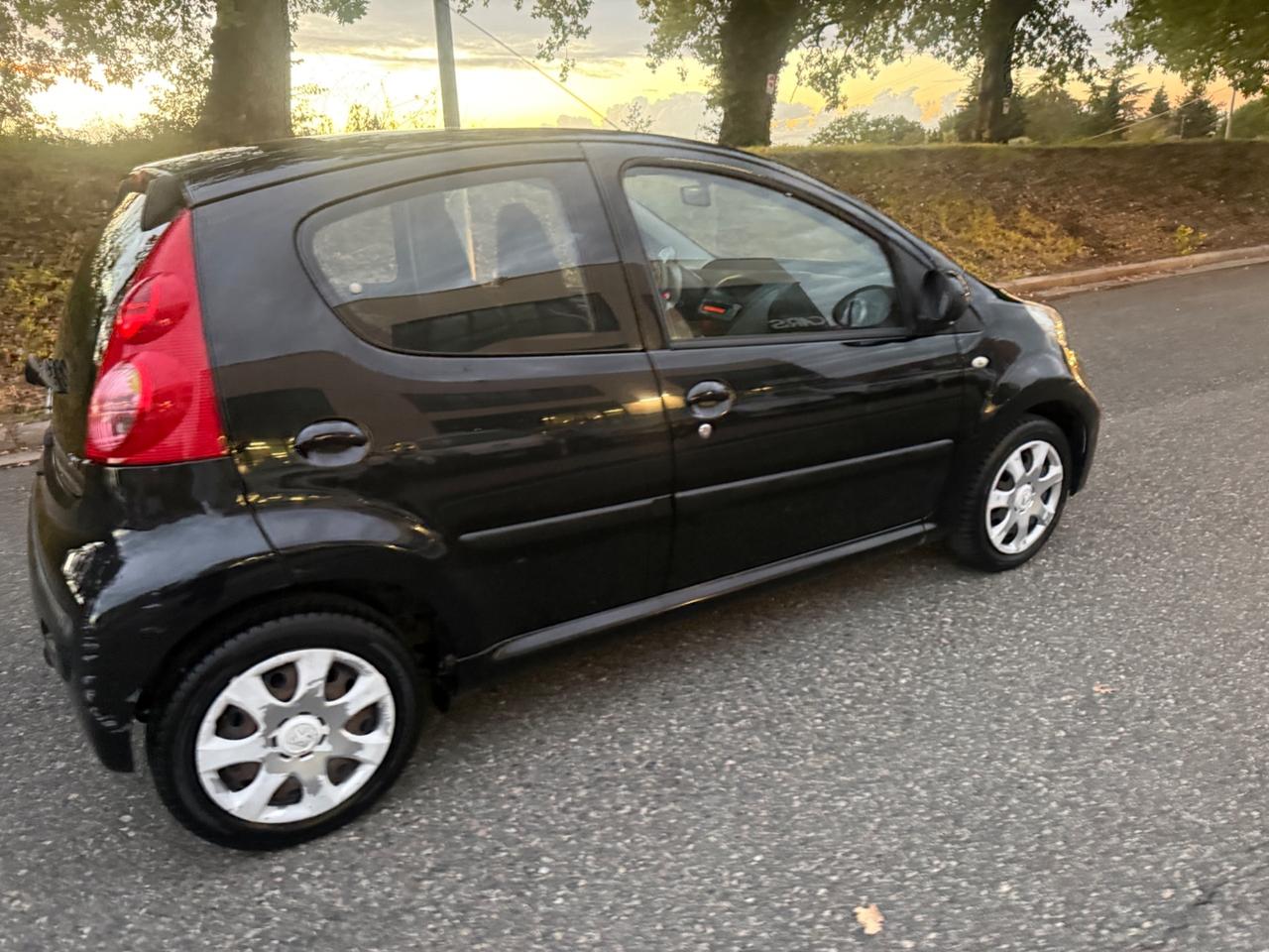 Peugeot 107 1.0 68CV 5p. Desir