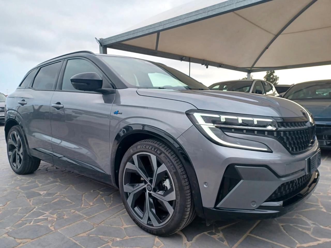 Renault Austral 1.2 E-Tech full hybrid Iconic Esprit Alpine 200cv