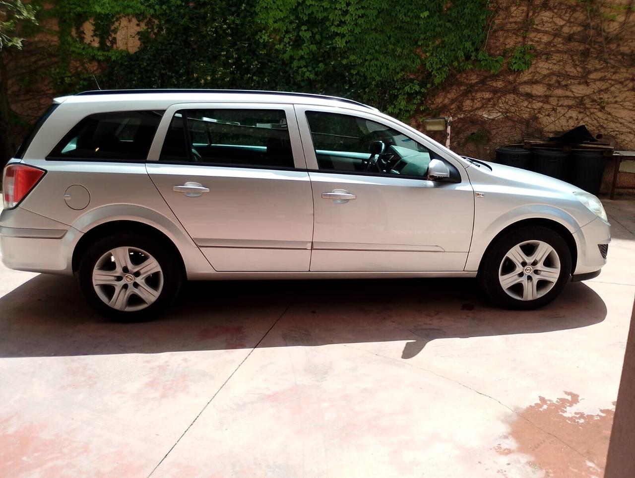 Opel Astra 1.7 CDTI - 2009