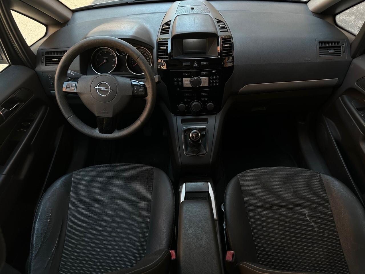 Opel Zafira 7 posti