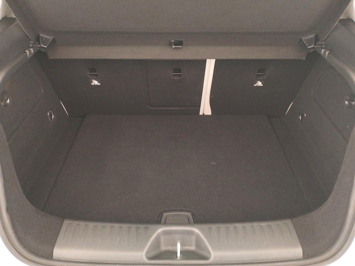 Mercedes-Benz A 200d Premium auto
