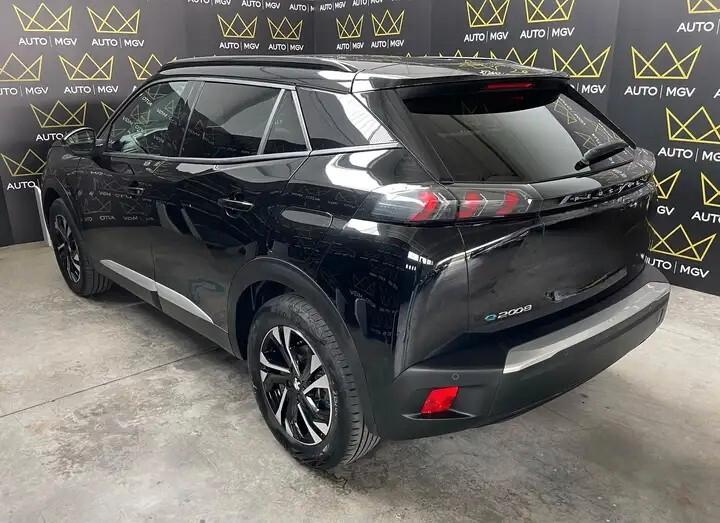 Peugeot 2008e ALLURE PACK 100kW