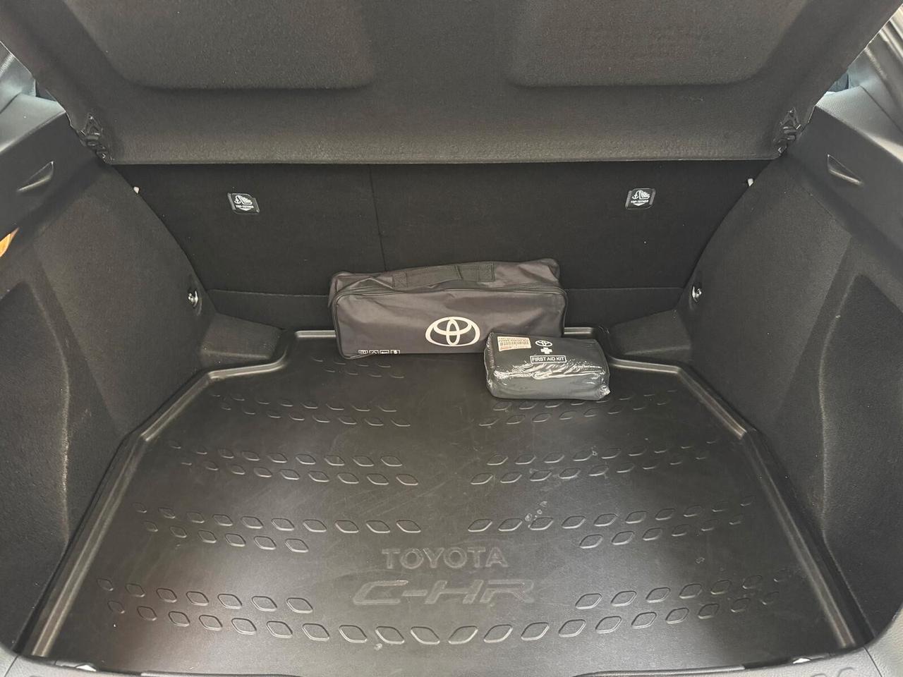 Toyota C-HR 1.8 Hybrid E-CVT Trend UNICOPROPRIETARIO SEMPRE TAGLIANDATA PARI AL NUOVO