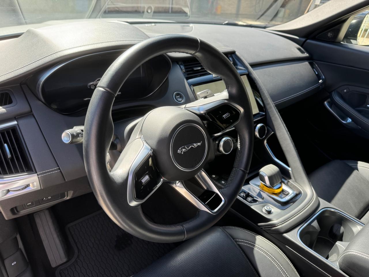 Jaguar E-Pace 2.0D I4 163 CV AWD Auto R-Dynamic SE