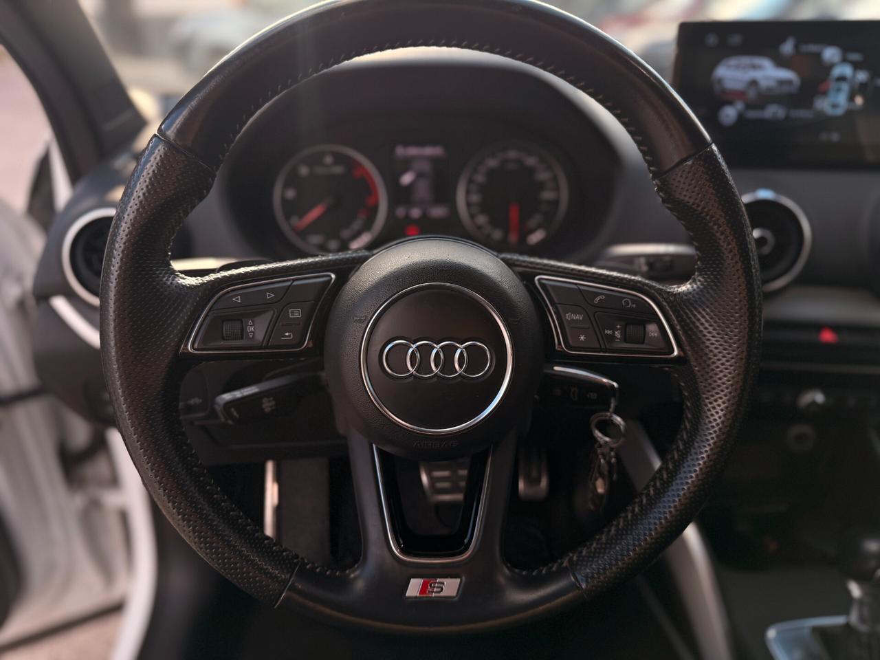 Audi Q2 S-line 1.6 diesel 116cv