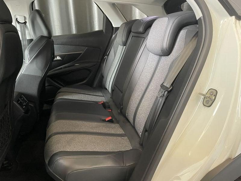 Peugeot 3008 BlueHDI 130 S&S Allure