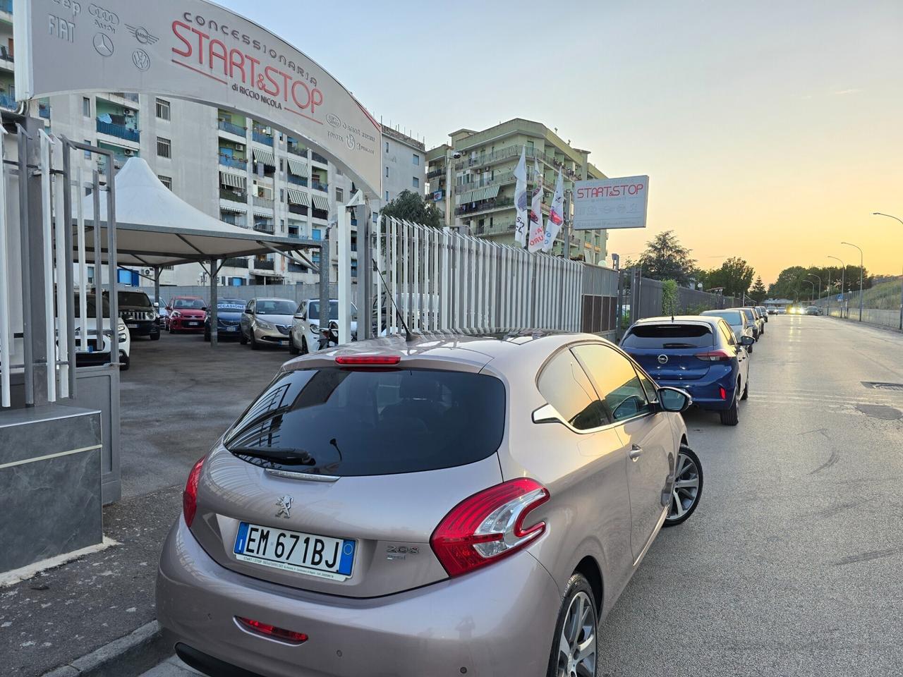Peugeot 208 1.6 e-HDi 115 CV Stop&Start 3 porte Al