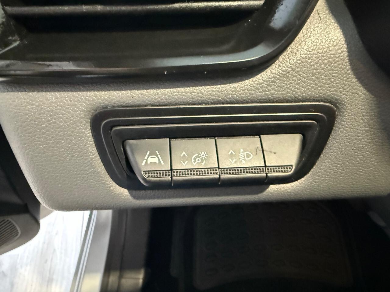 Renault Clio Life 1.0 benz guidabile da neopatentati