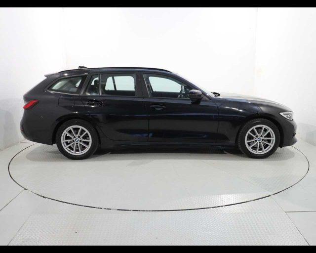 BMW 320 d Touring Business Advantage