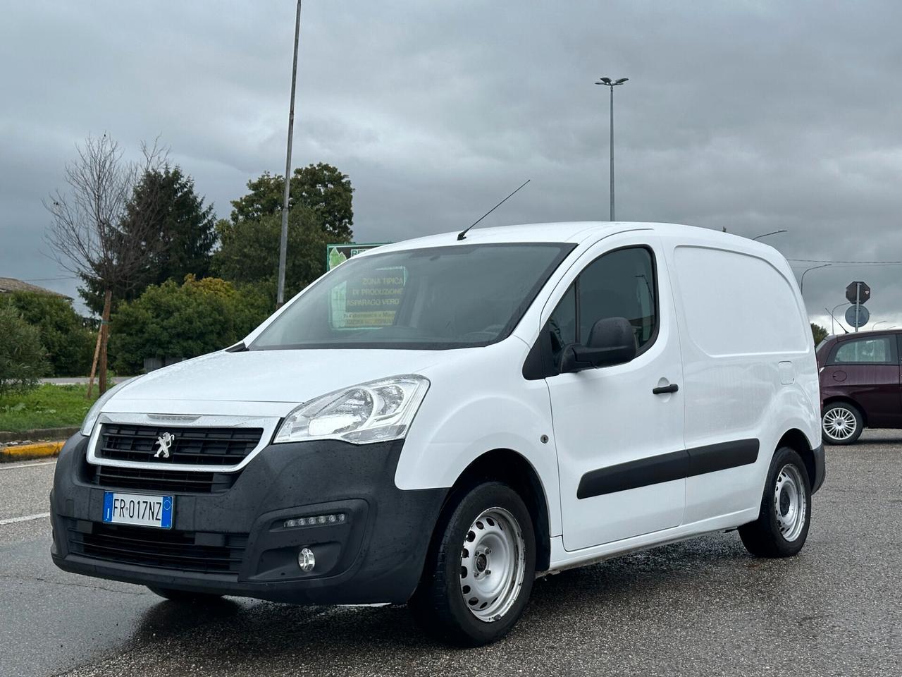 Peugeot Partner 1.6 HDI 3 POSTI 100CV FURGONE