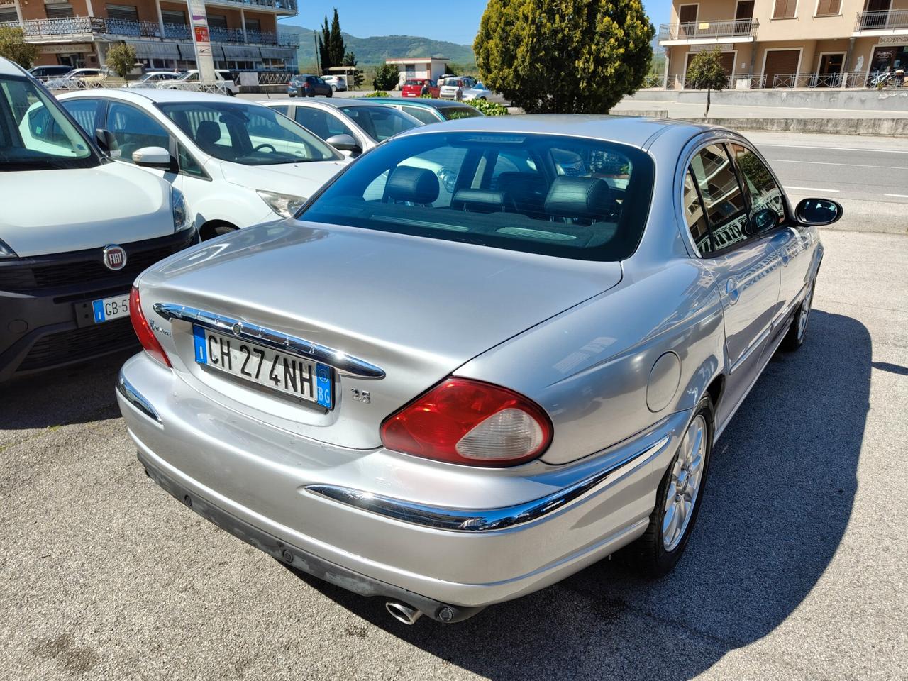 Jaguar X-Type 2.5 V6 24V cat Executive