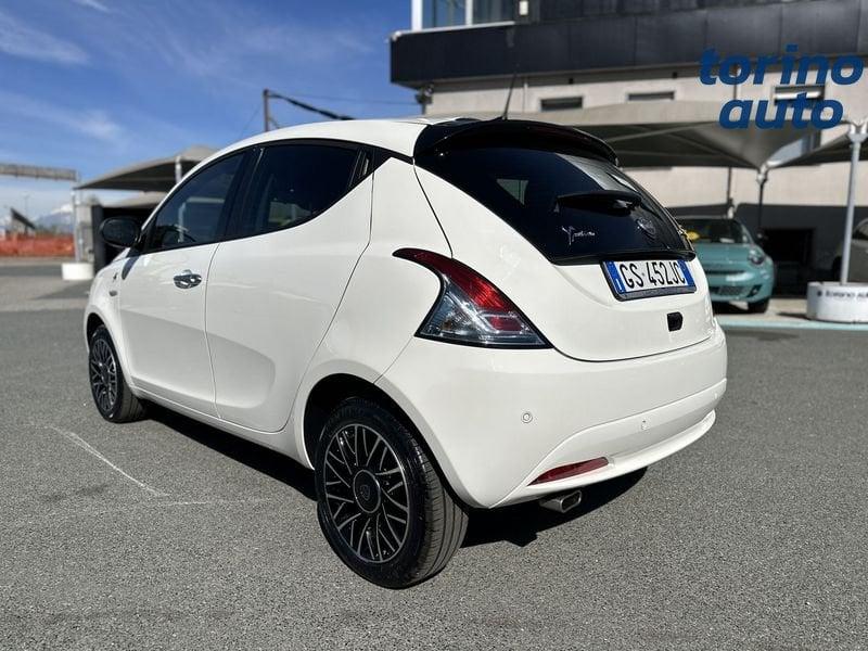 Lancia Ypsilon 1.0 FireFly 70cv Hybrid Alberta Ferretti