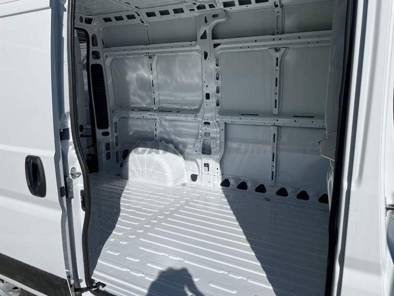 FIAT Ducato Ducato Series 2 Stock My25 Furgone Lastrato 35q Mh2 140cv 2.2 Multijet 3